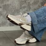 Nike V2K Run "Cream"