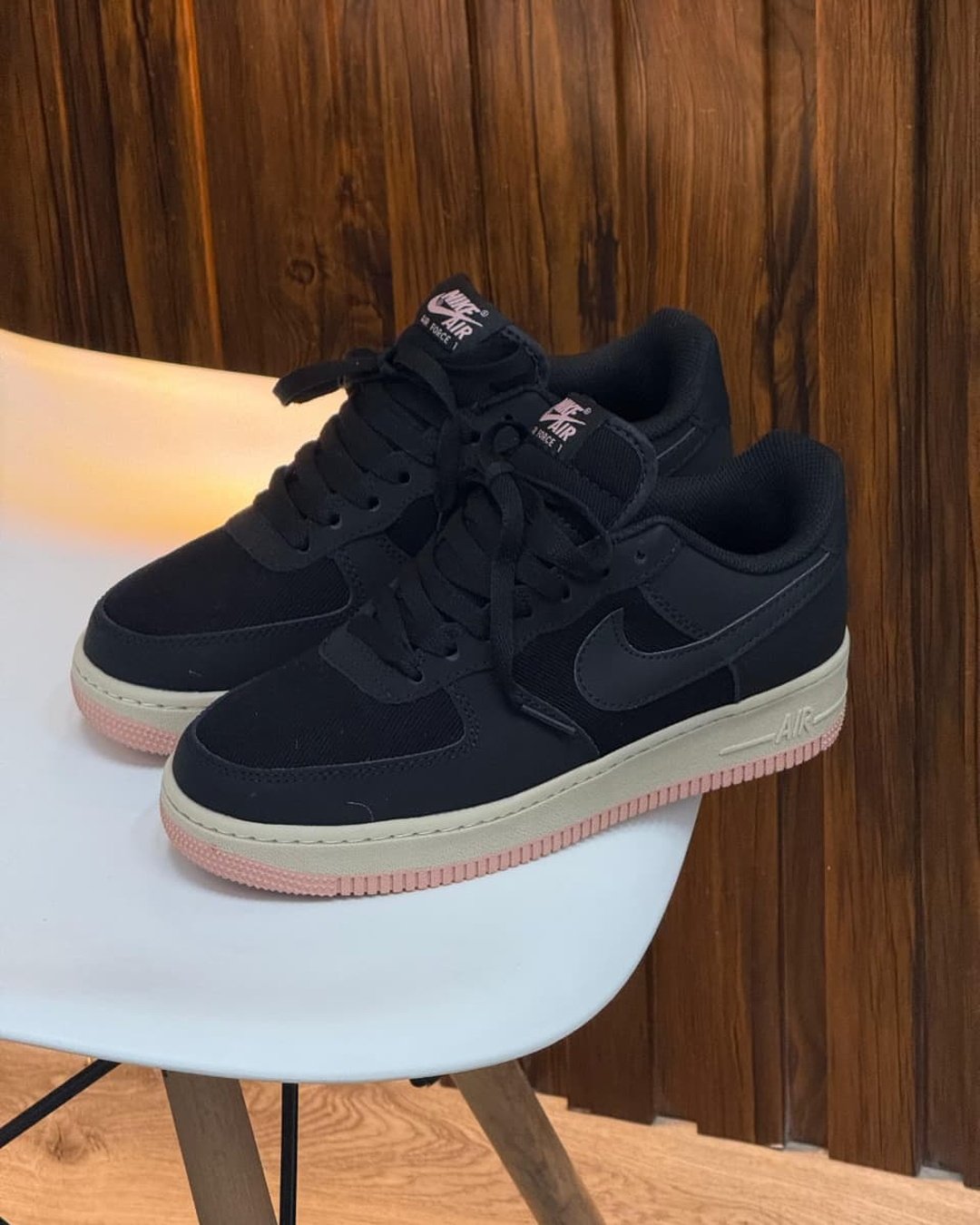 Nike Air Force 1 “Black Pink“
