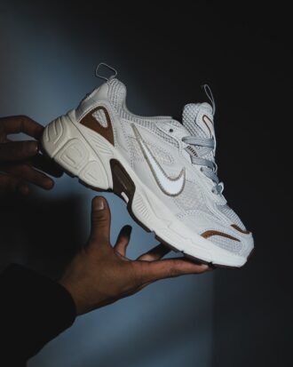 Nike V5K Run "Beige"